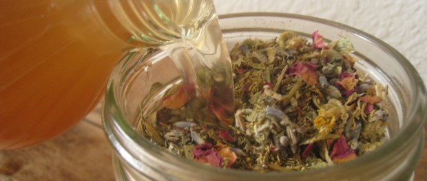 apple cider vinegar with herbs